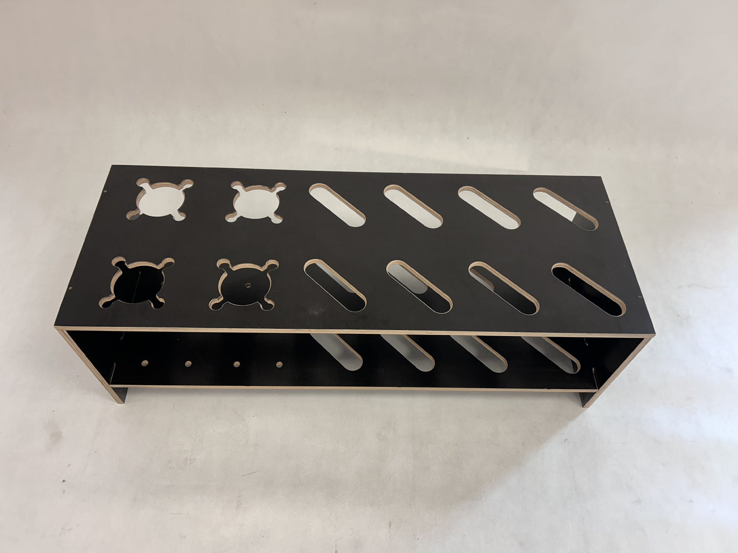 Kombinert skistativ i tre for ski og staver