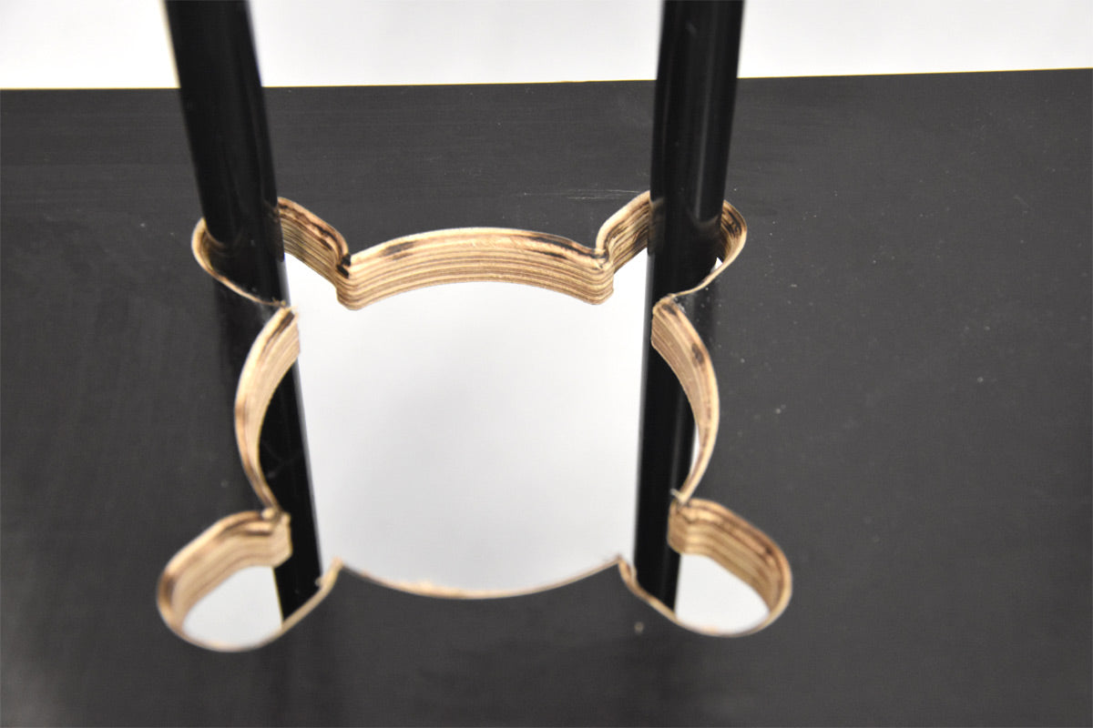 Kombinert skistativ i tre for ski og staver