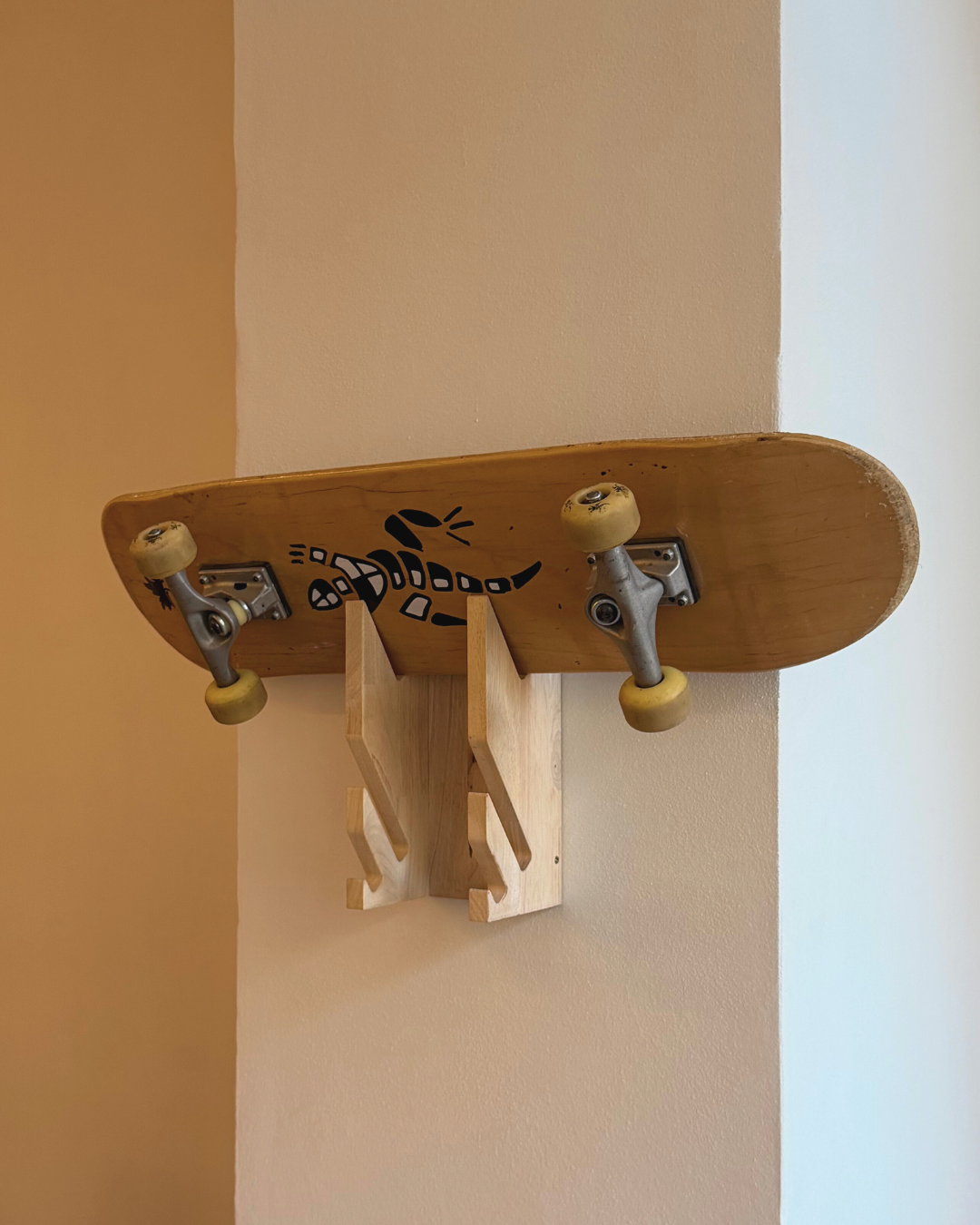 Veggfeste for 2 skateboard