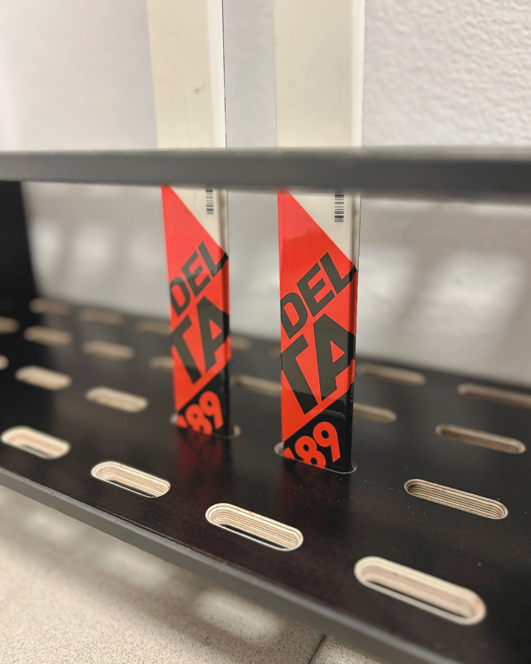 Skistativ i tre for 14 par langrennsski