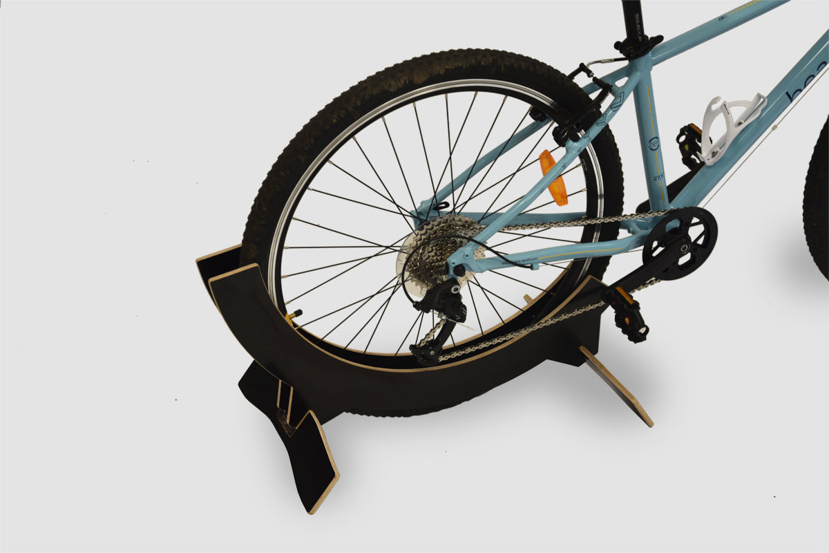 Adjustable bike stand
