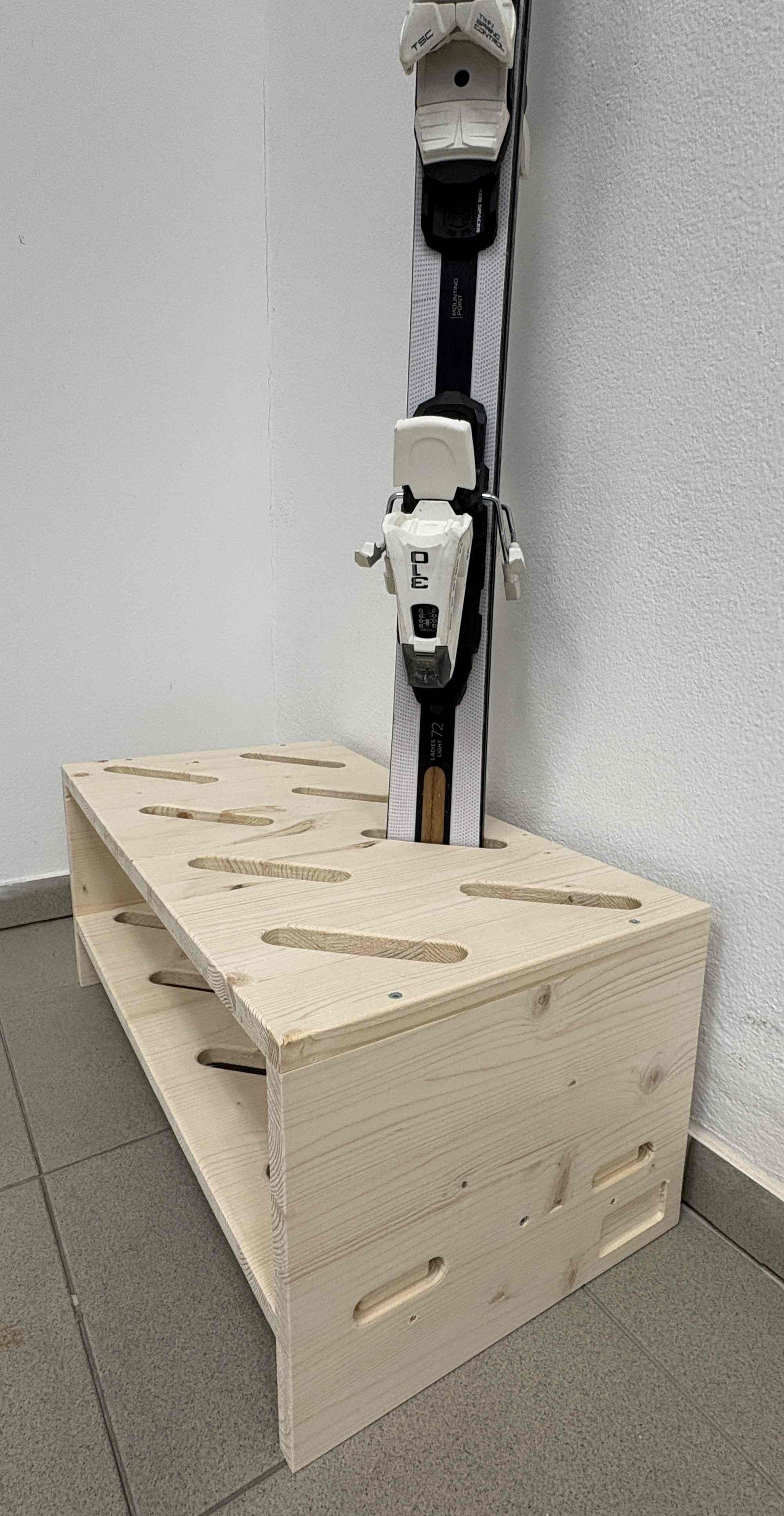 Skistativ i tre - 8 par, 61x33cm - Naturfarge