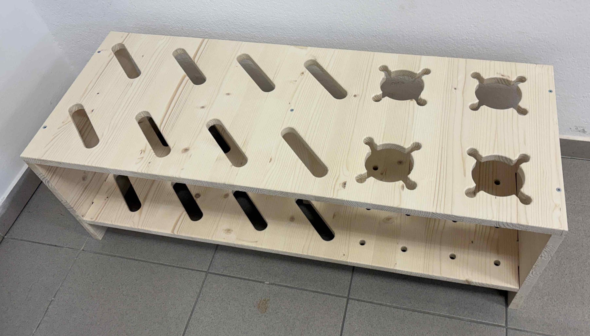 Kombinert Skistativ i tre for ski og staver - Naturfarge